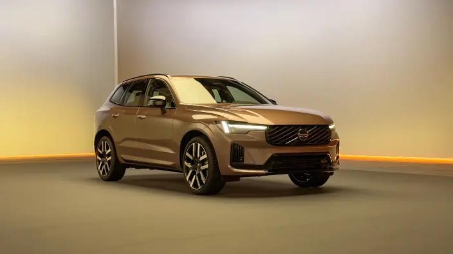 رکوردشکنی ولوو؛ XC60 با ۲۰۰ کیلومتر پیمایش برقی آمد